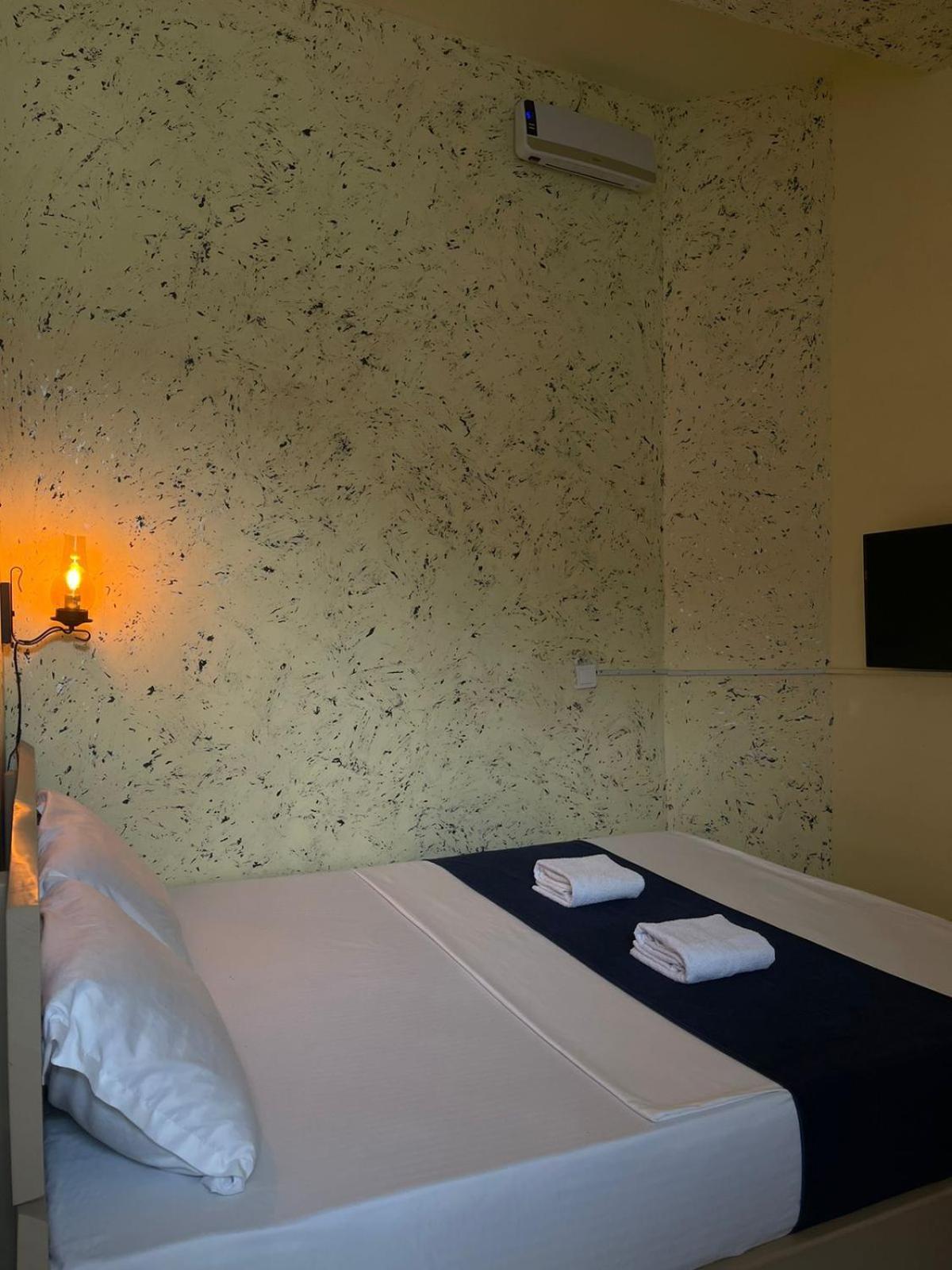 Hotel In Time Призрен Екстериор снимка