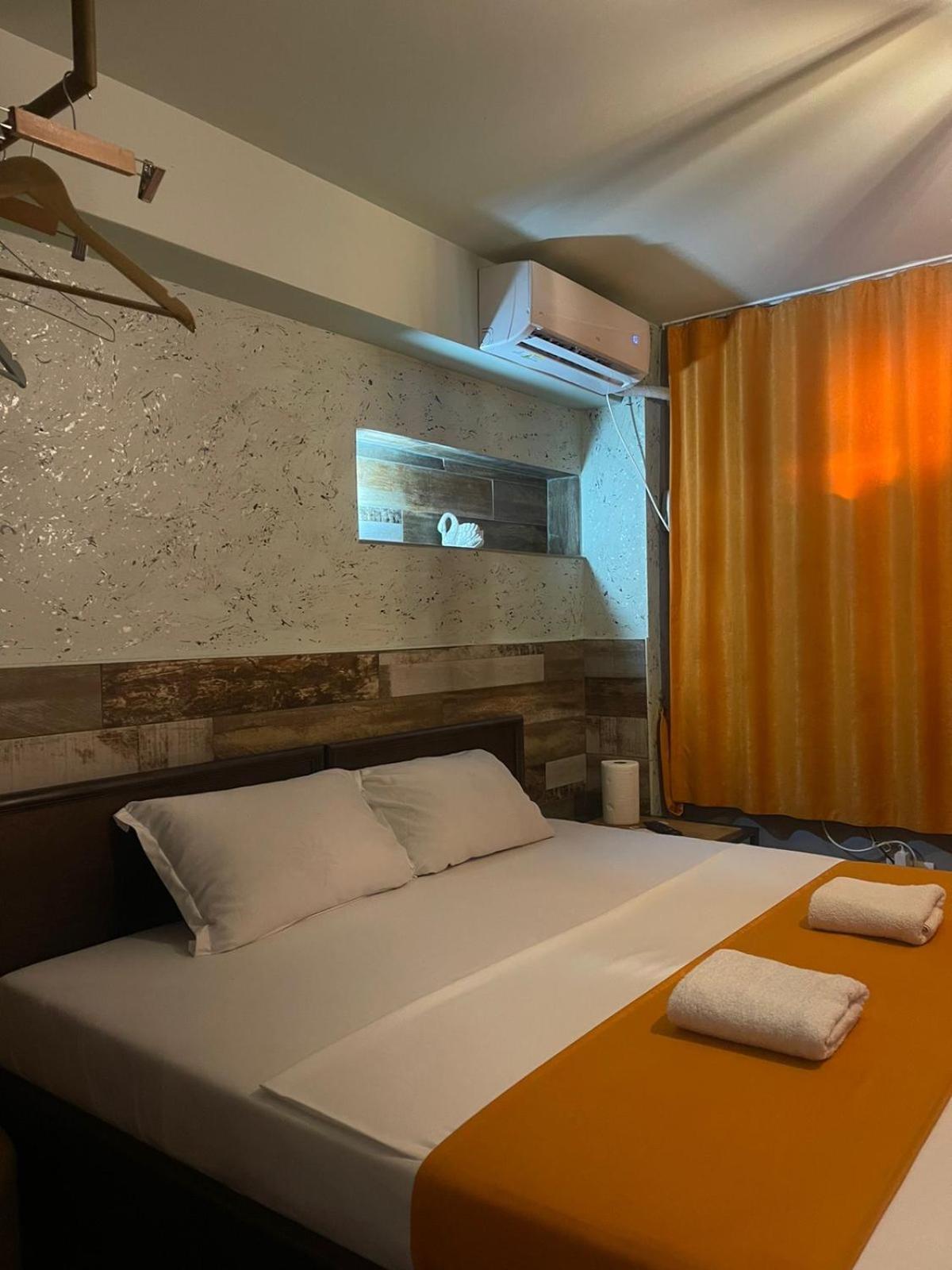 Hotel In Time Призрен Екстериор снимка