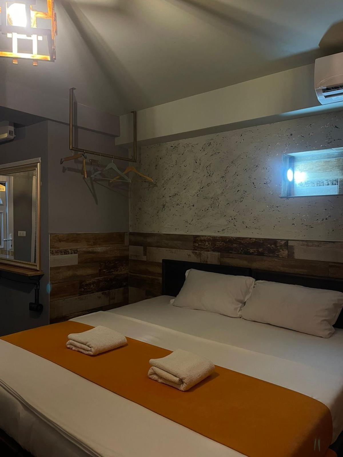 Hotel In Time Призрен Екстериор снимка