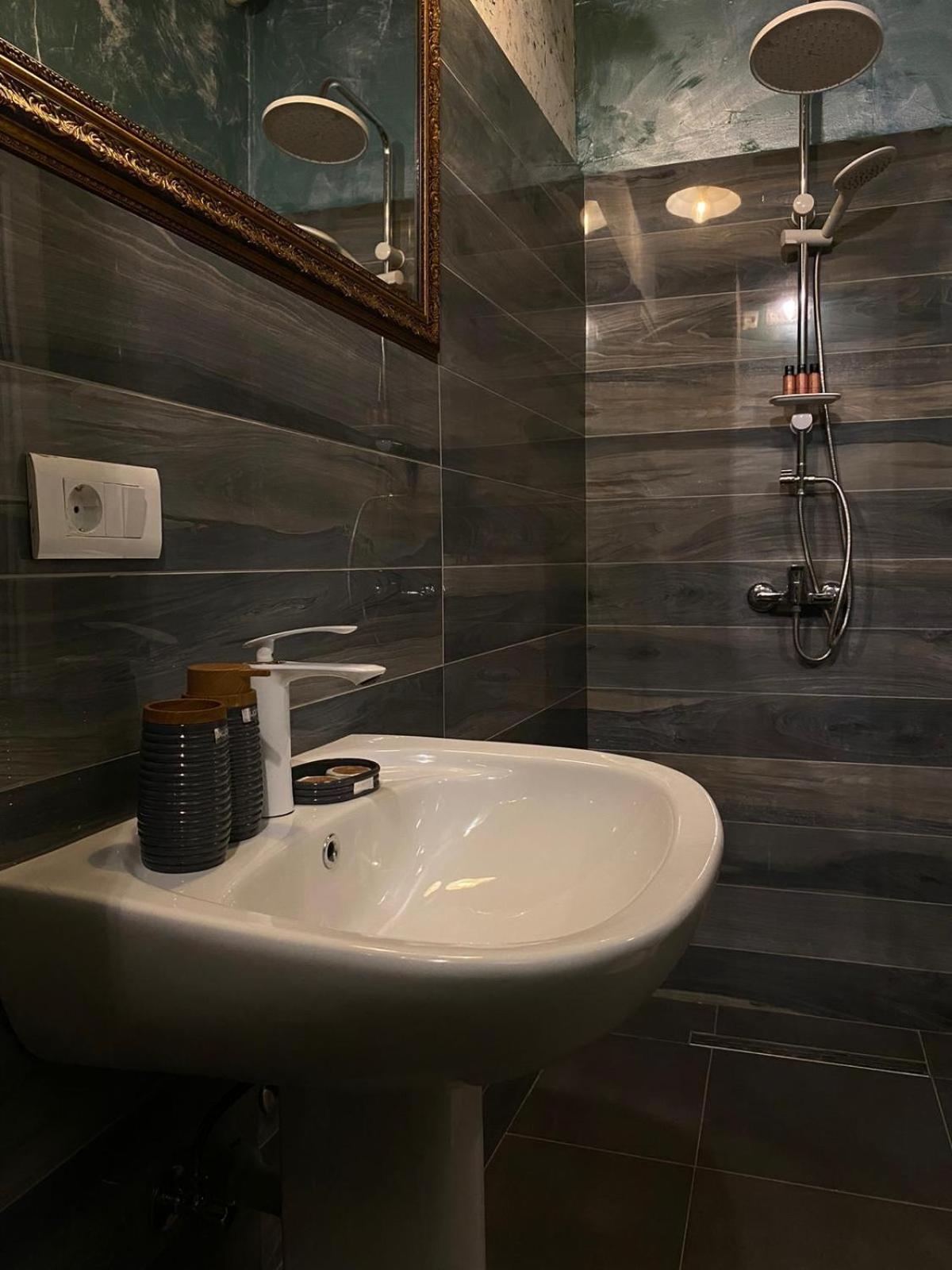 Hotel In Time Призрен Стая снимка
